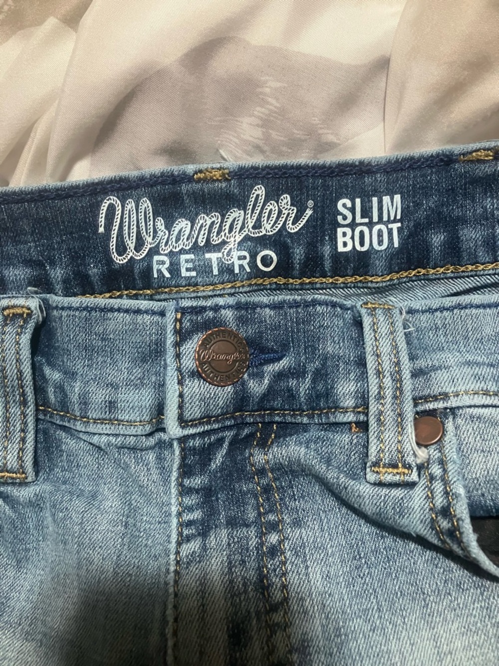 Wrangler Light Blue Denim Jeans with Leather Patch - Picture 4 of 5